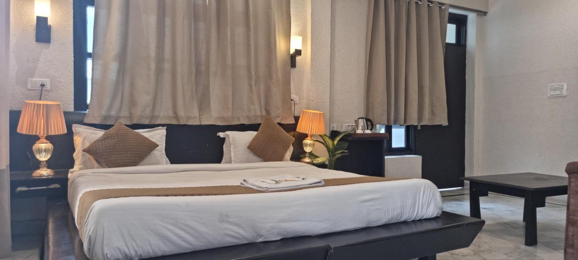 Around Stays-Prana Wellness Resort Ришикеш Экстерьер фото