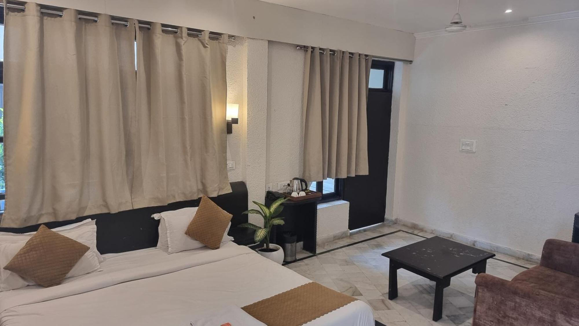 Around Stays-Prana Wellness Resort Ришикеш Экстерьер фото