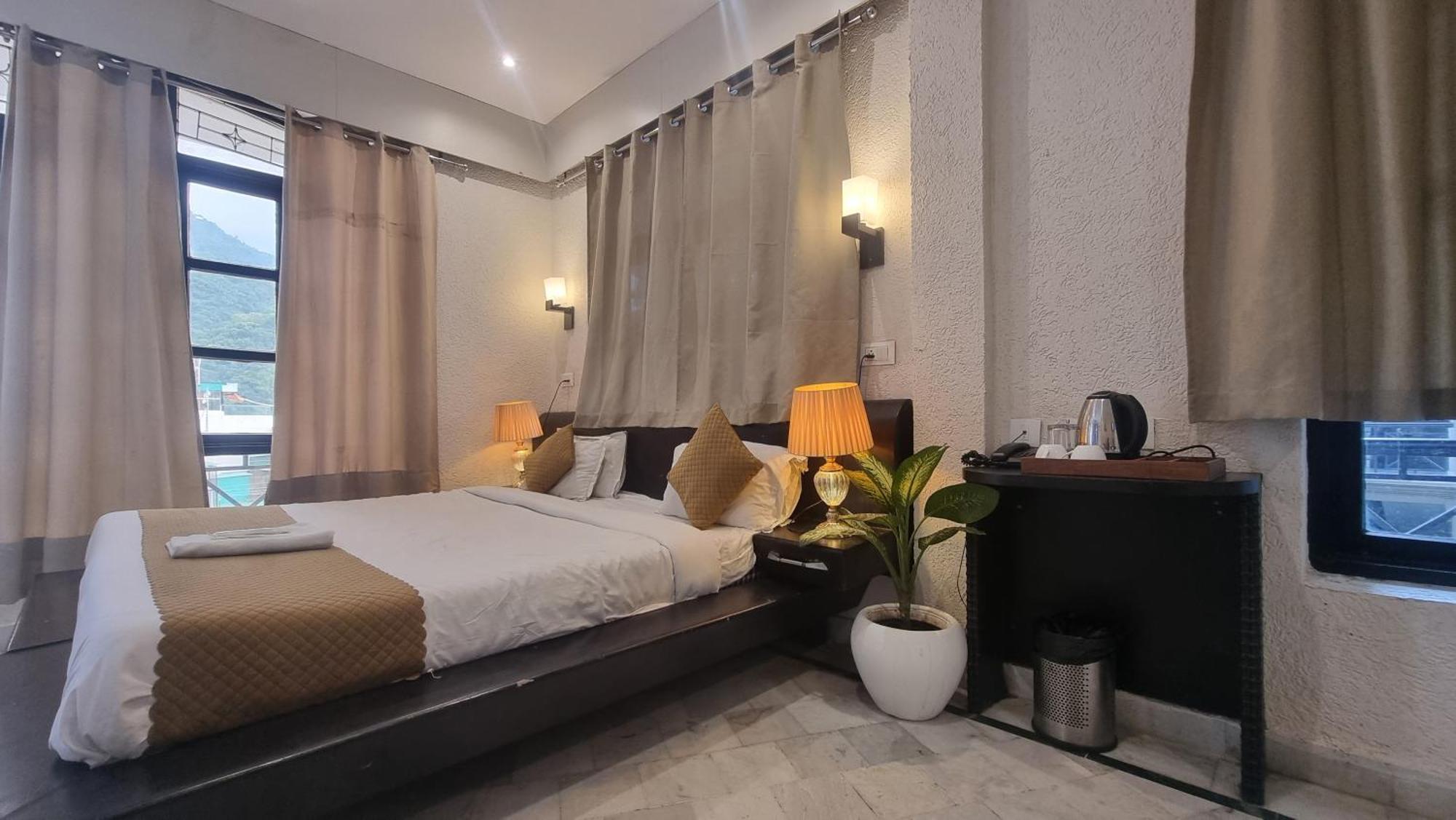Around Stays-Prana Wellness Resort Ришикеш Экстерьер фото