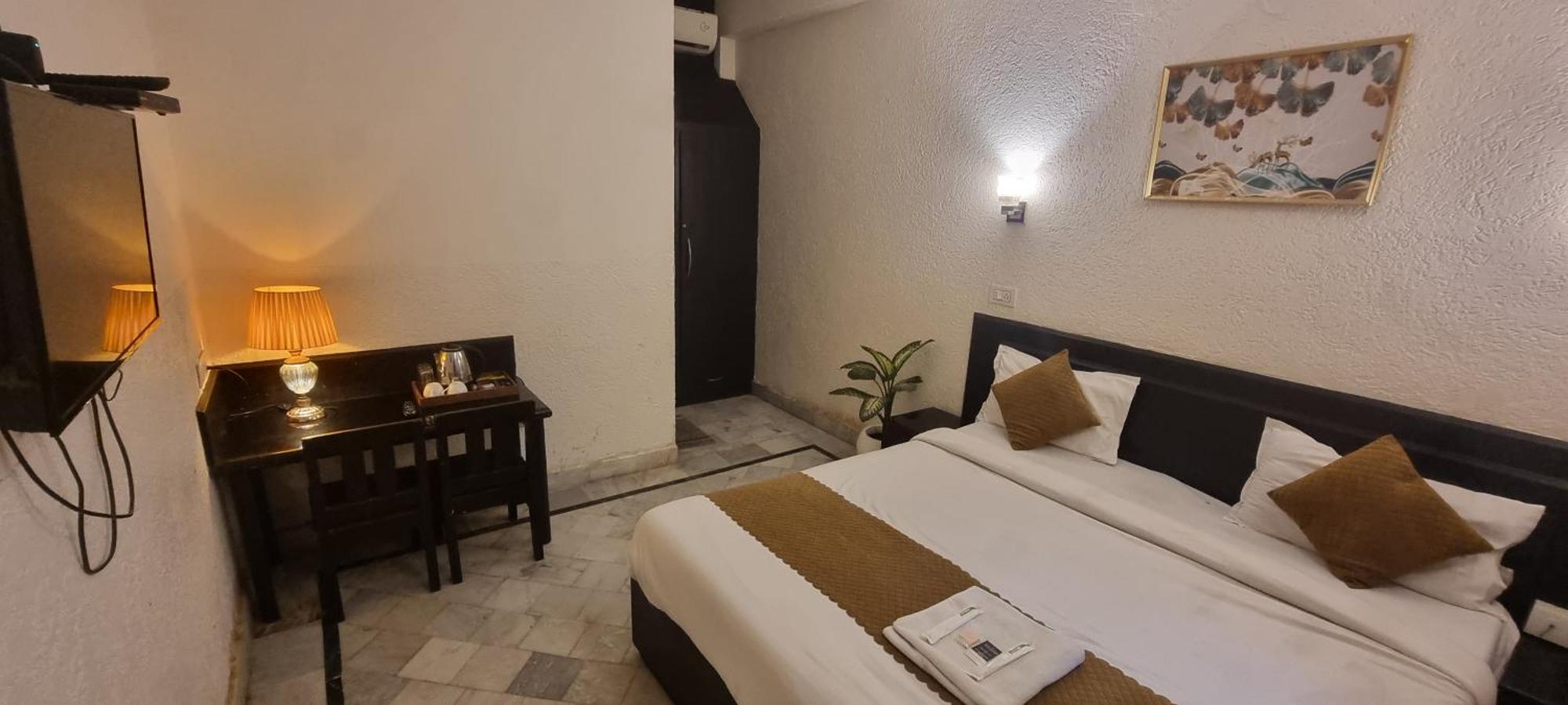 Around Stays-Prana Wellness Resort Ришикеш Экстерьер фото