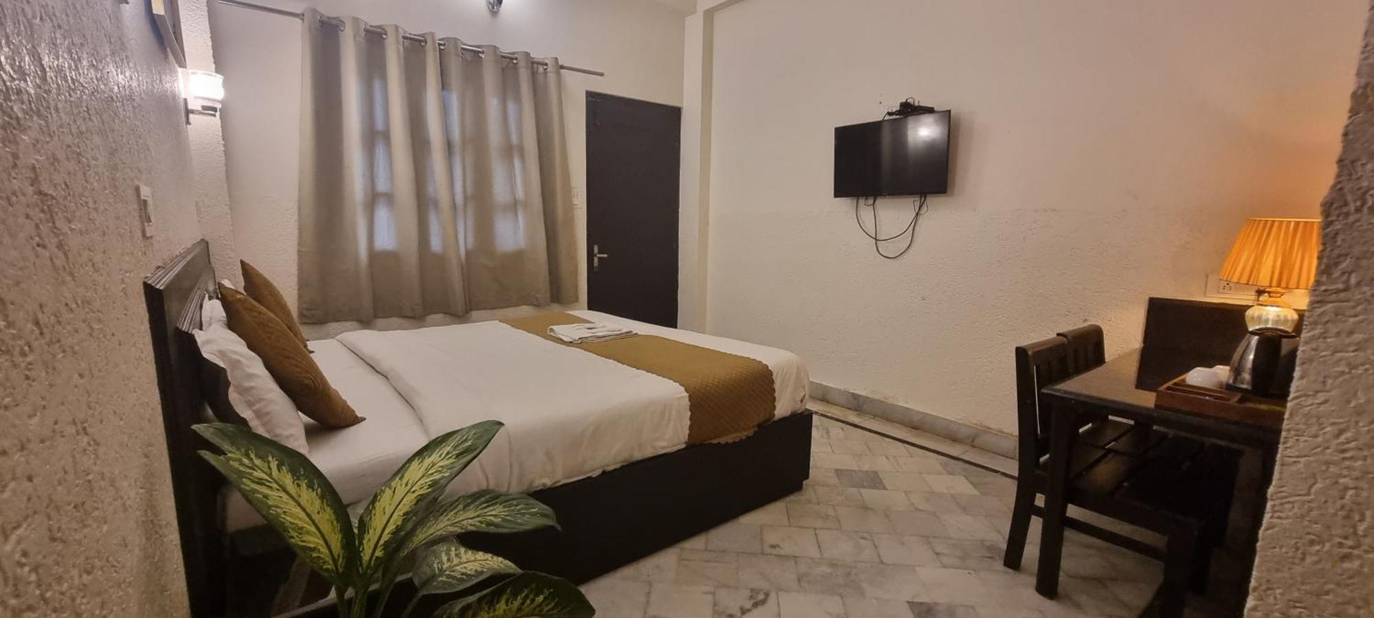 Around Stays-Prana Wellness Resort Ришикеш Экстерьер фото
