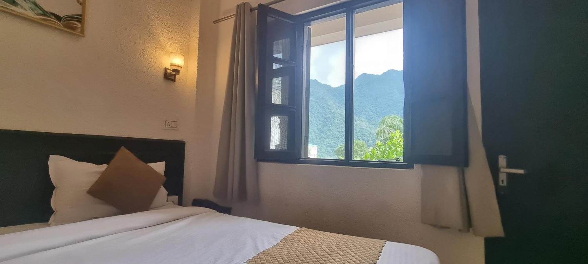 Around Stays-Prana Wellness Resort Ришикеш Экстерьер фото